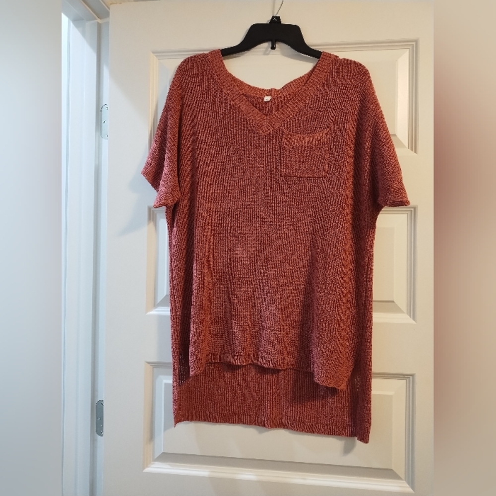 🟢3/$11 Women's Pink Knit Top